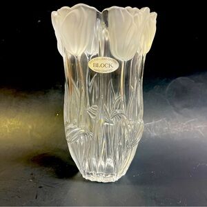 BLOCK 24% Lead Crystal Vase Frosted Tulip Design 8”